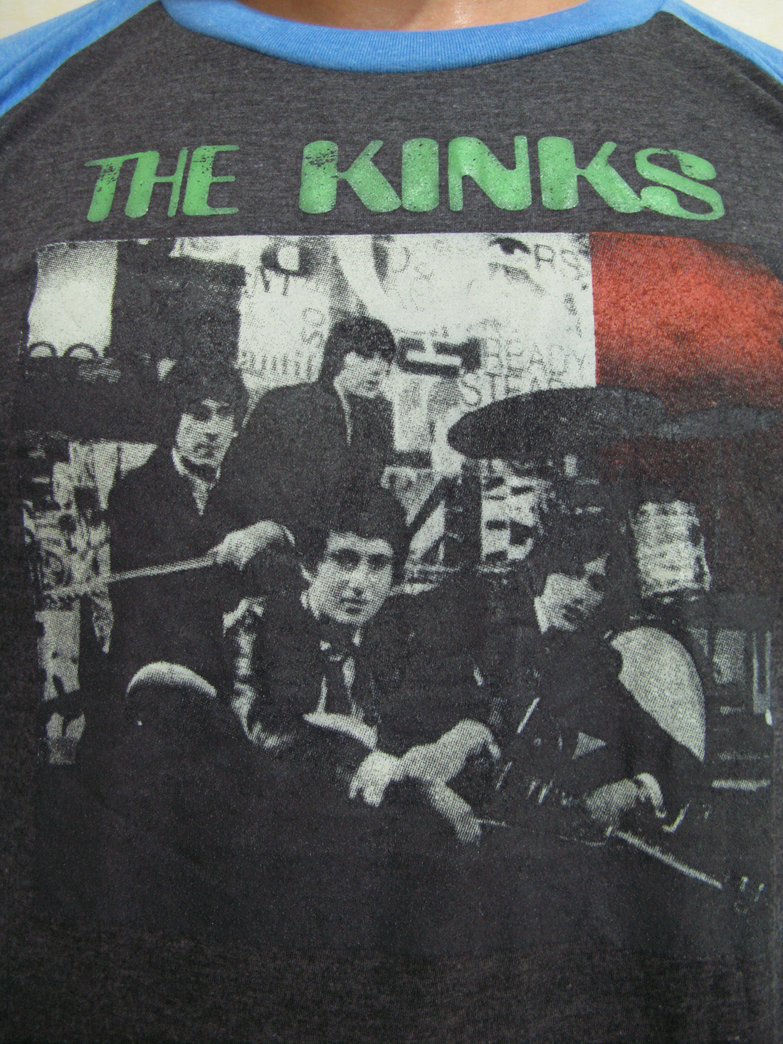 The Kinks Band 80's Tour Concert Mens Raglan T-Shirt